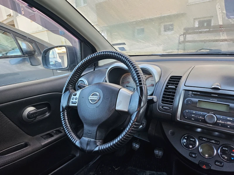 Nissan Note, снимка 7 - Автомобили и джипове - 48544423