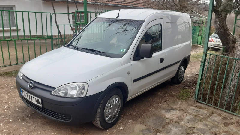 Opel Combo, снимка 4 - Автомобили и джипове - 48802822