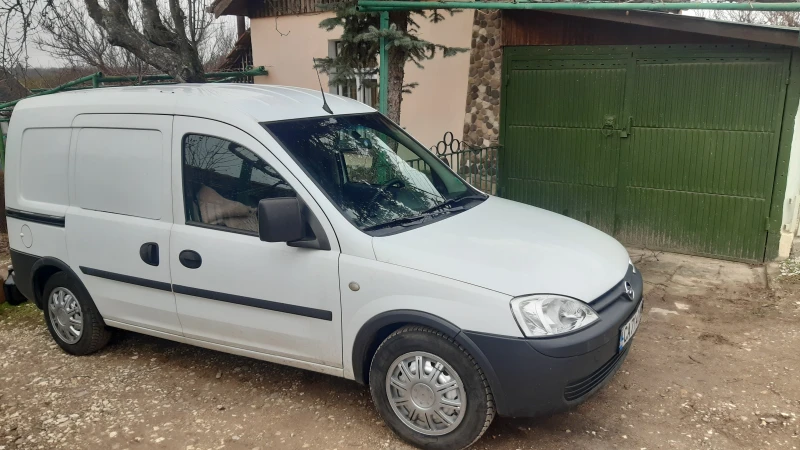 Opel Combo, снимка 2 - Автомобили и джипове - 48802822