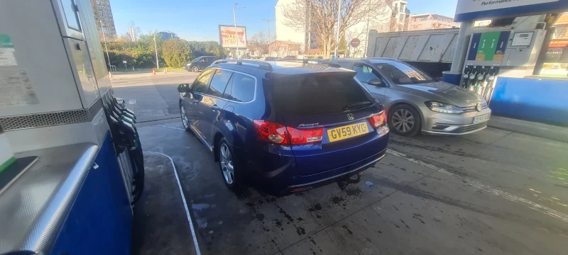 Honda Accord 2.2 i-dtec 150кс, снимка 6 - Автомобили и джипове - 52725020