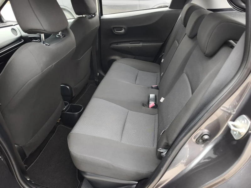 Toyota Yaris 1.5HYBRID FULL SERVICE IN TOYOTA NEW , снимка 9 - Автомобили и джипове - 53092590