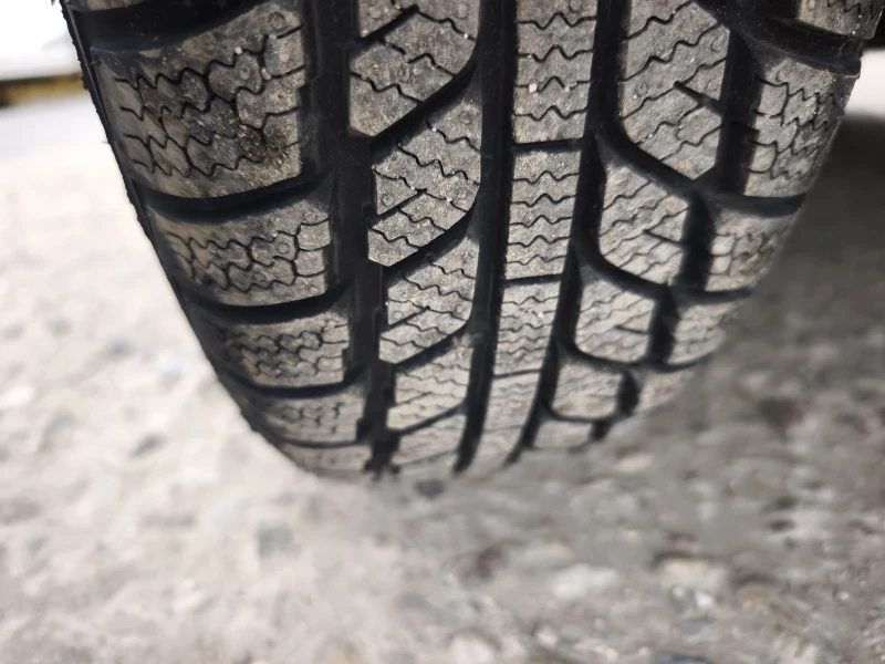 Toyota Yaris 1.5HYBRID FULL SERVICE IN TOYOTA NEW , снимка 15 - Автомобили и джипове - 53092590