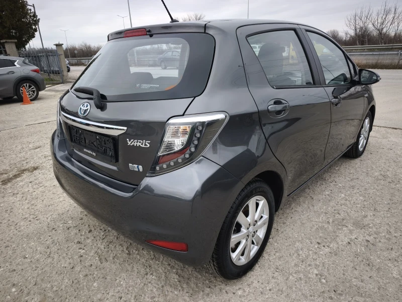 Toyota Yaris 1.5HYBRID FULL SERVICE IN TOYOTA NEW , снимка 4 - Автомобили и джипове - 53092590