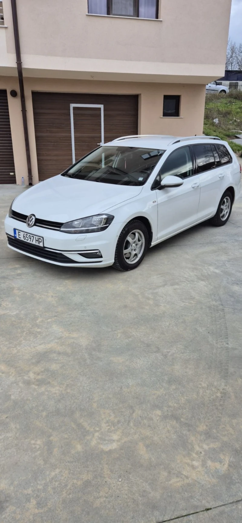 VW Golf 1.6 TDI 116, снимка 2 - Автомобили и джипове - 53408994