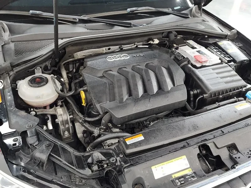 Audi A3 2.0 TFSI, снимка 6 - Автомобили и джипове - 54132701