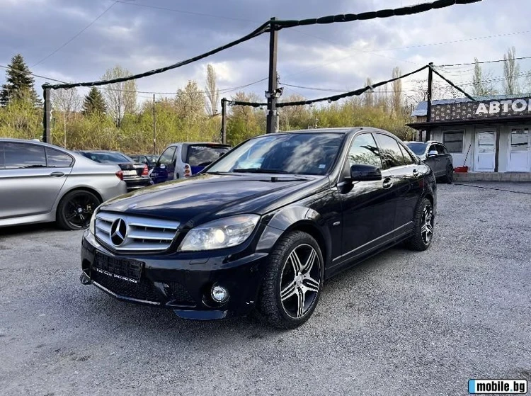 Mercedes-Benz C 320, снимка 11 - Автомобили и джипове - 54317708