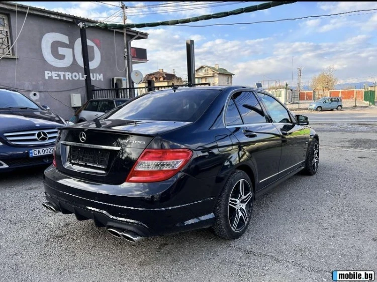 Mercedes-Benz C 320, снимка 6 - Автомобили и джипове - 54317708