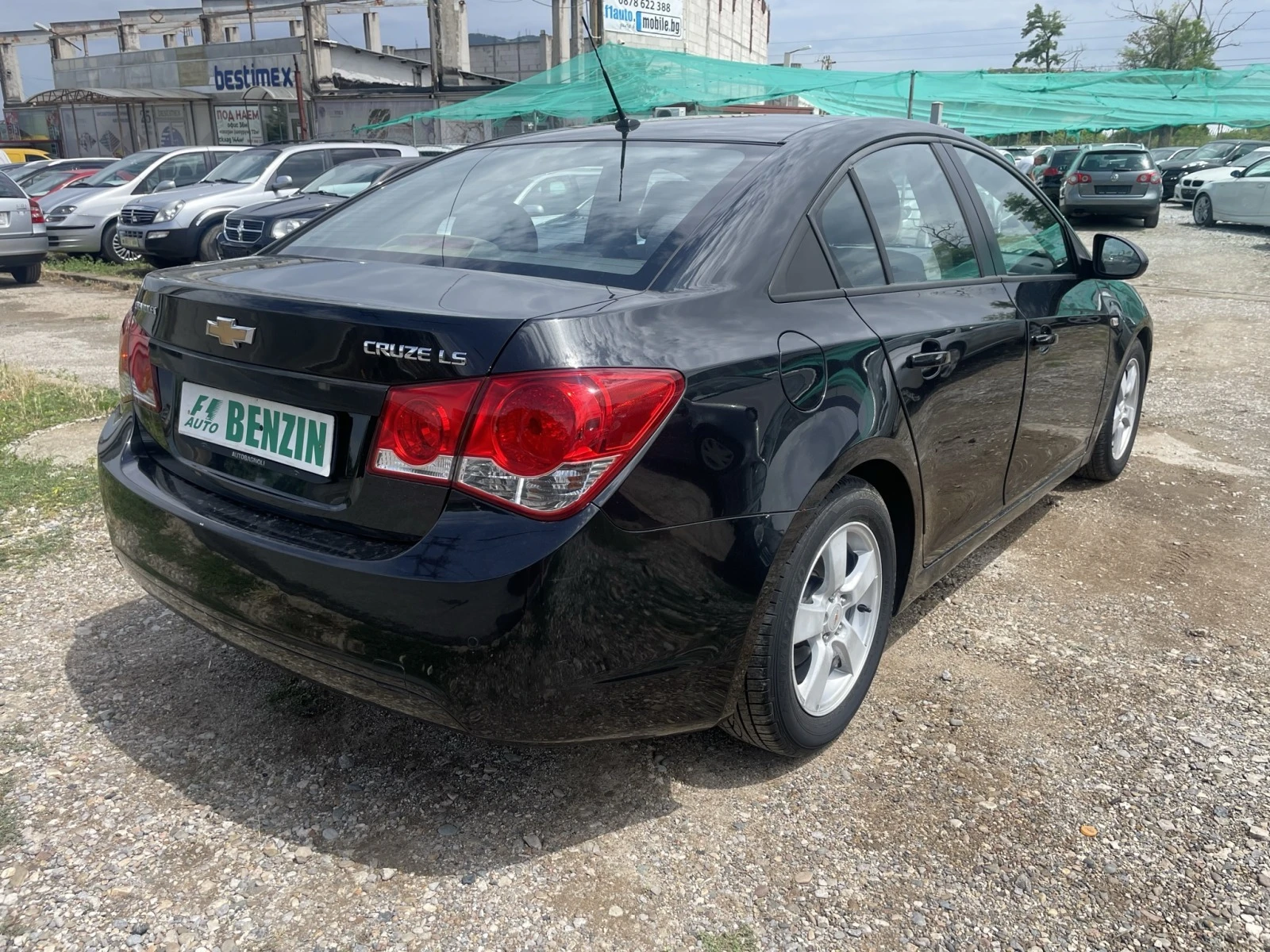 Chevrolet Cruze 1.6i-ITALIA - изображение 8