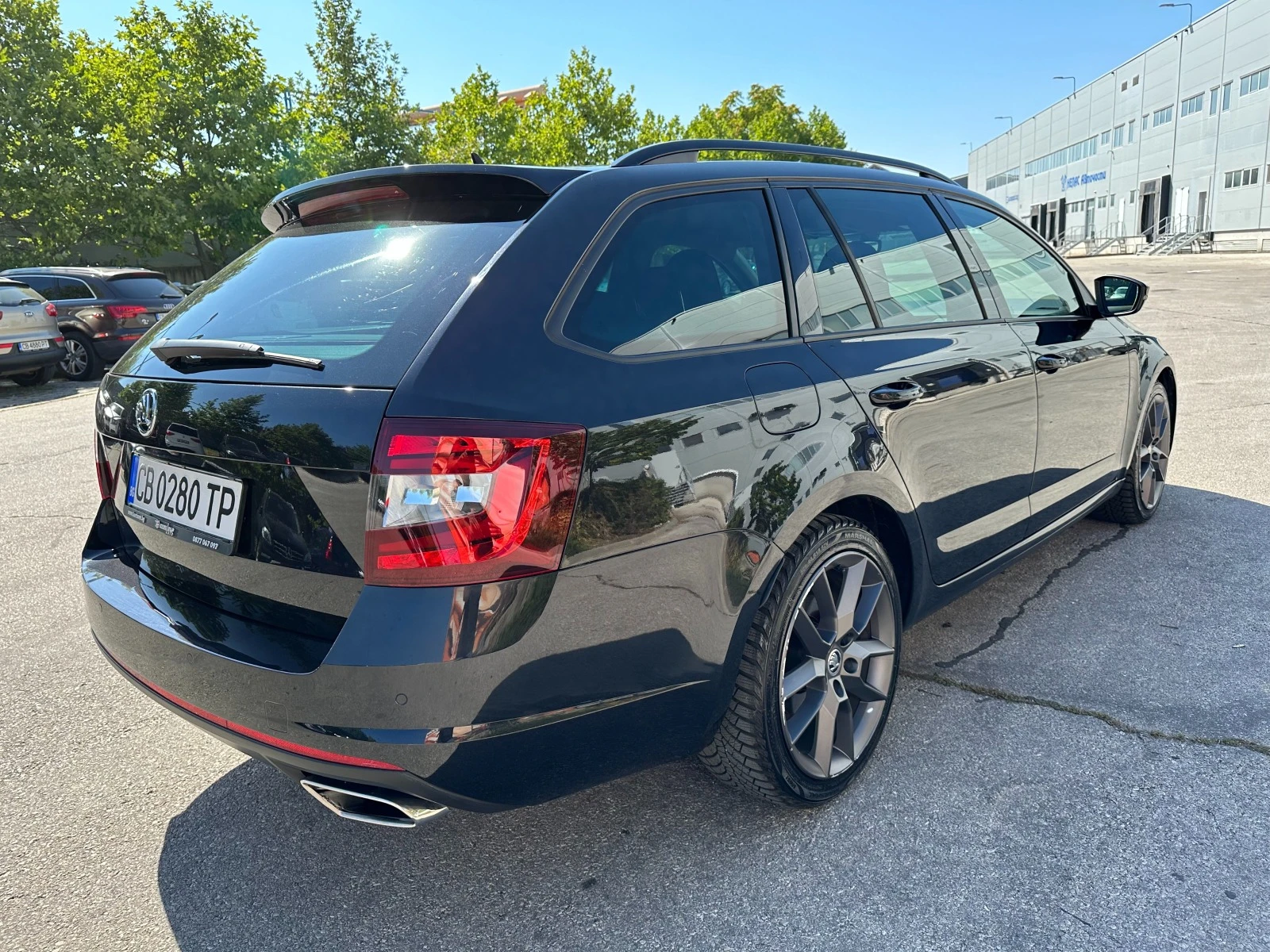 Skoda Octavia VRS 2.0i 230к.с. - изображение 4