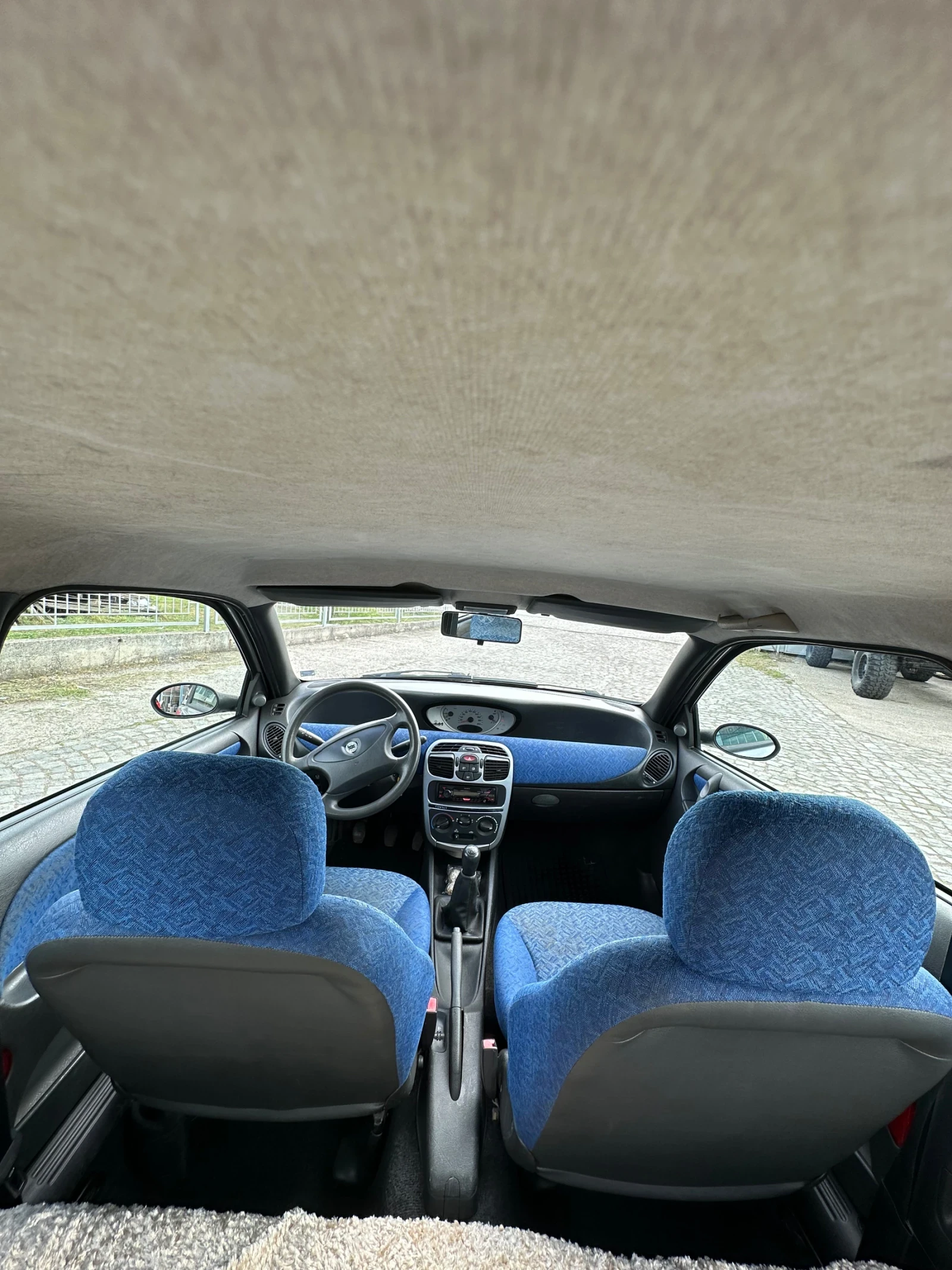 Lancia Y  - изображение 8