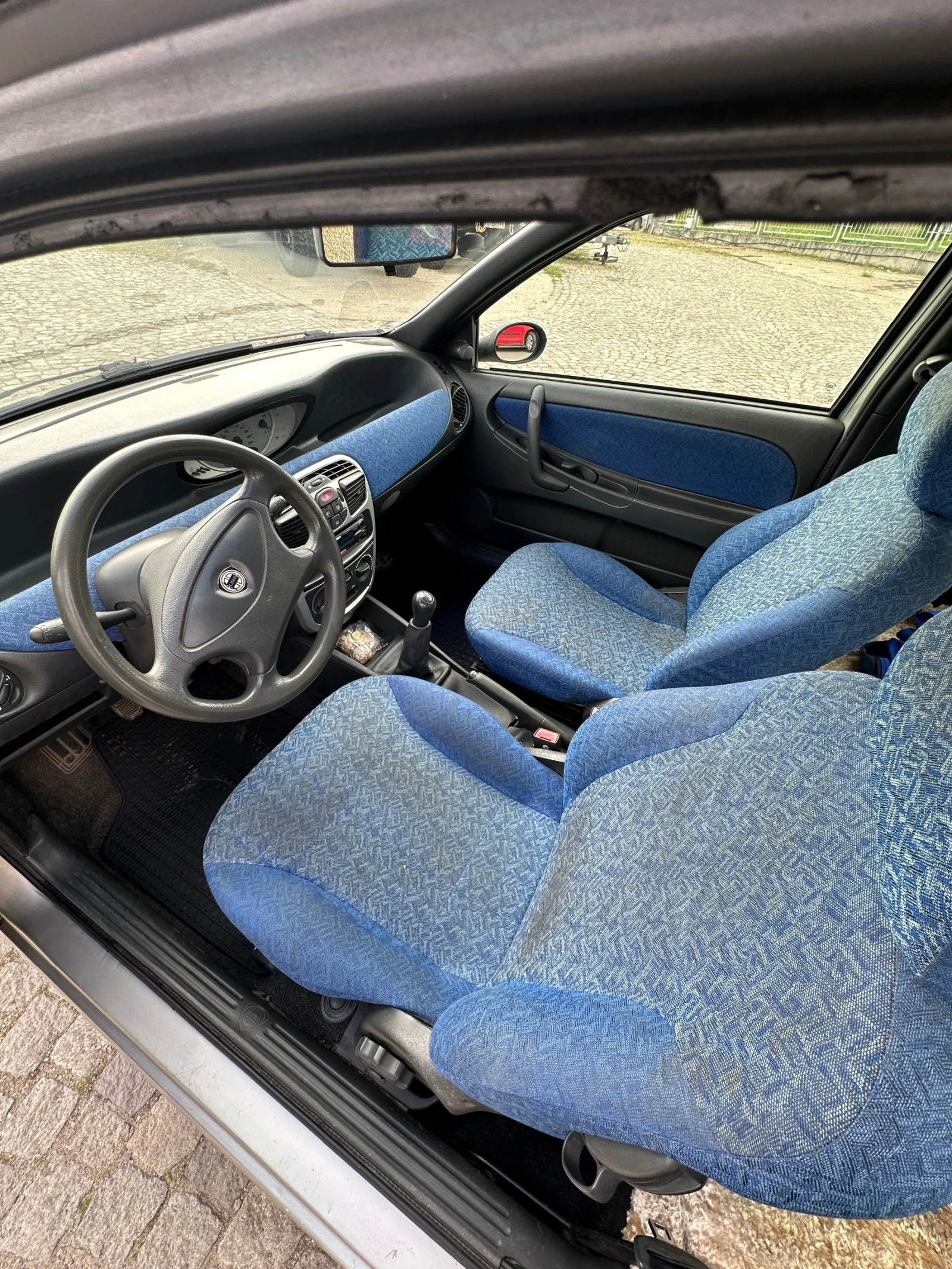 Lancia Y  - изображение 7
