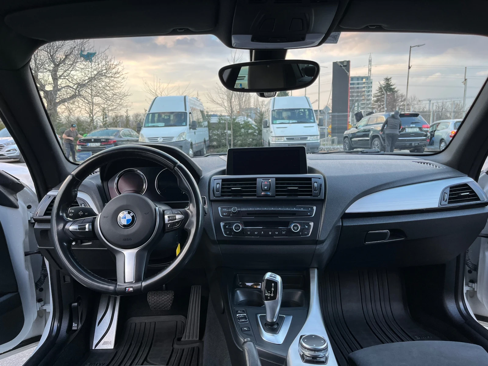BMW 218  - изображение 6