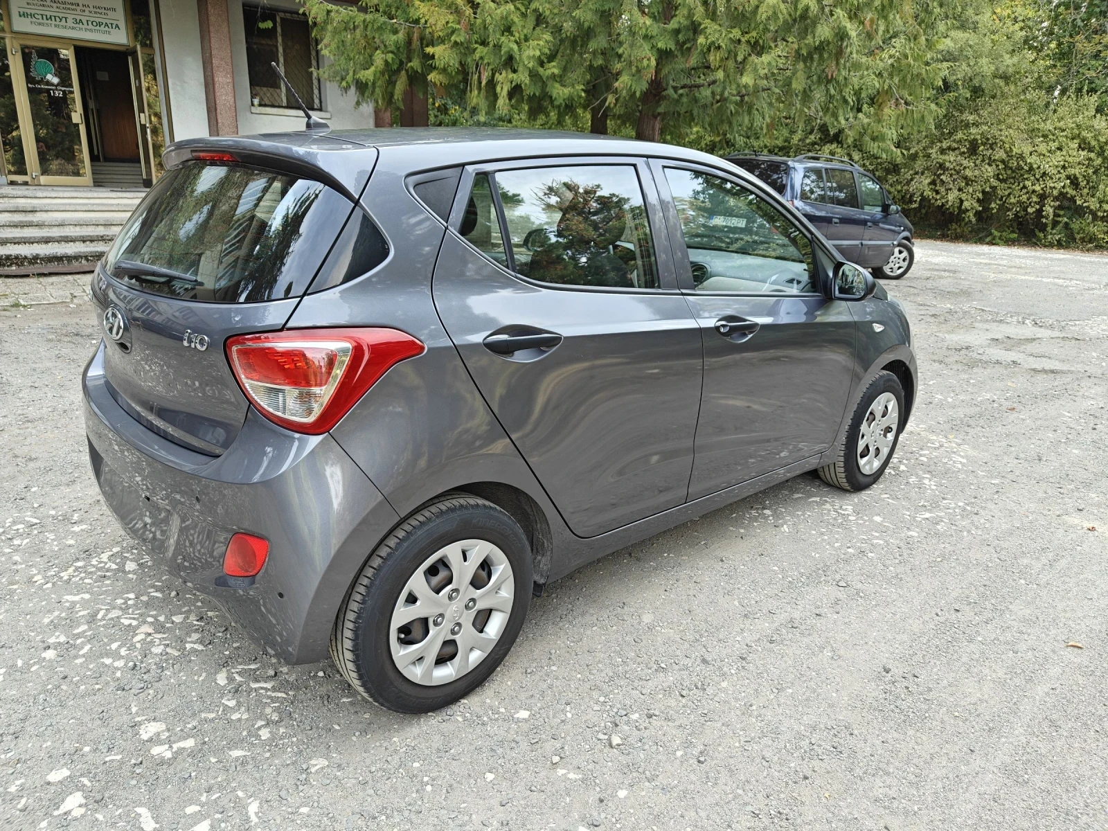 Hyundai I10 1.0 АВТОМАТИК - изображение 5