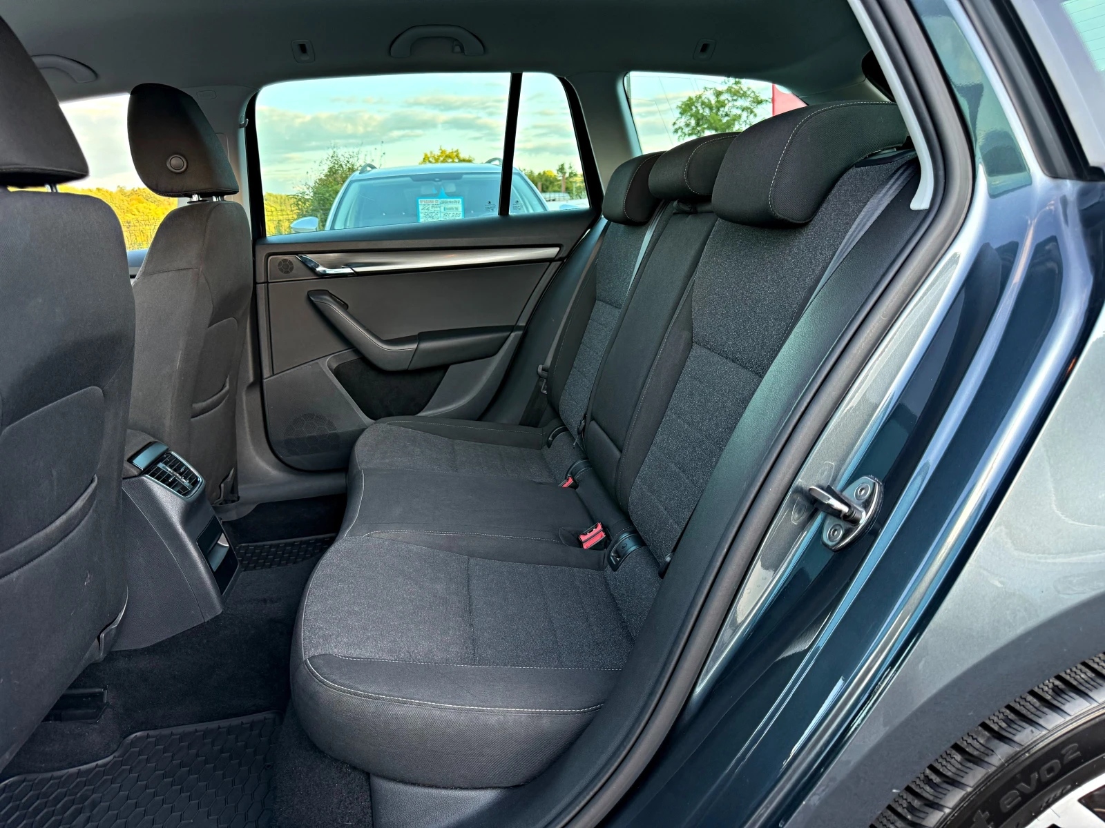 Skoda Octavia Virtual Cockpit Keyless LED DISTRONIC | Mobile.bg   15