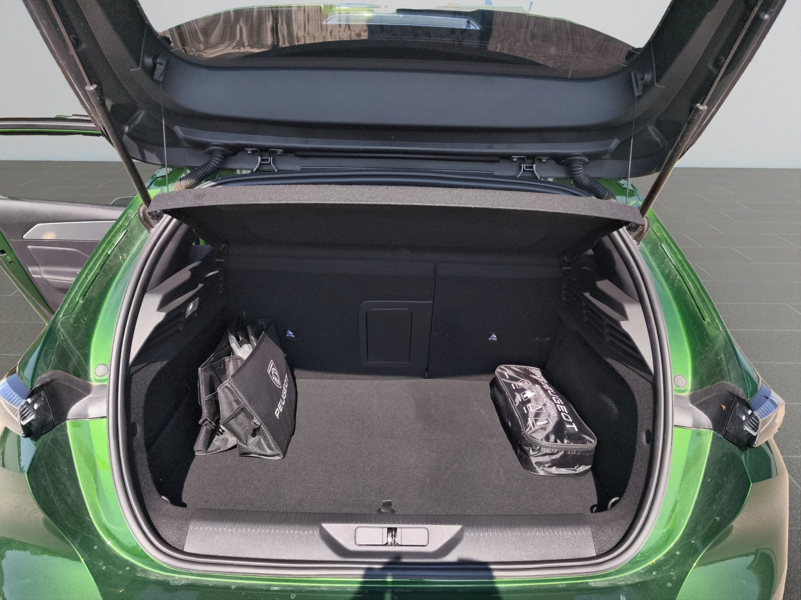 Peugeot 308 GT 1, 6 Plug-in HY 2WD 225 e-EAT8 E6 // 2304057 | Mobile.bg   13