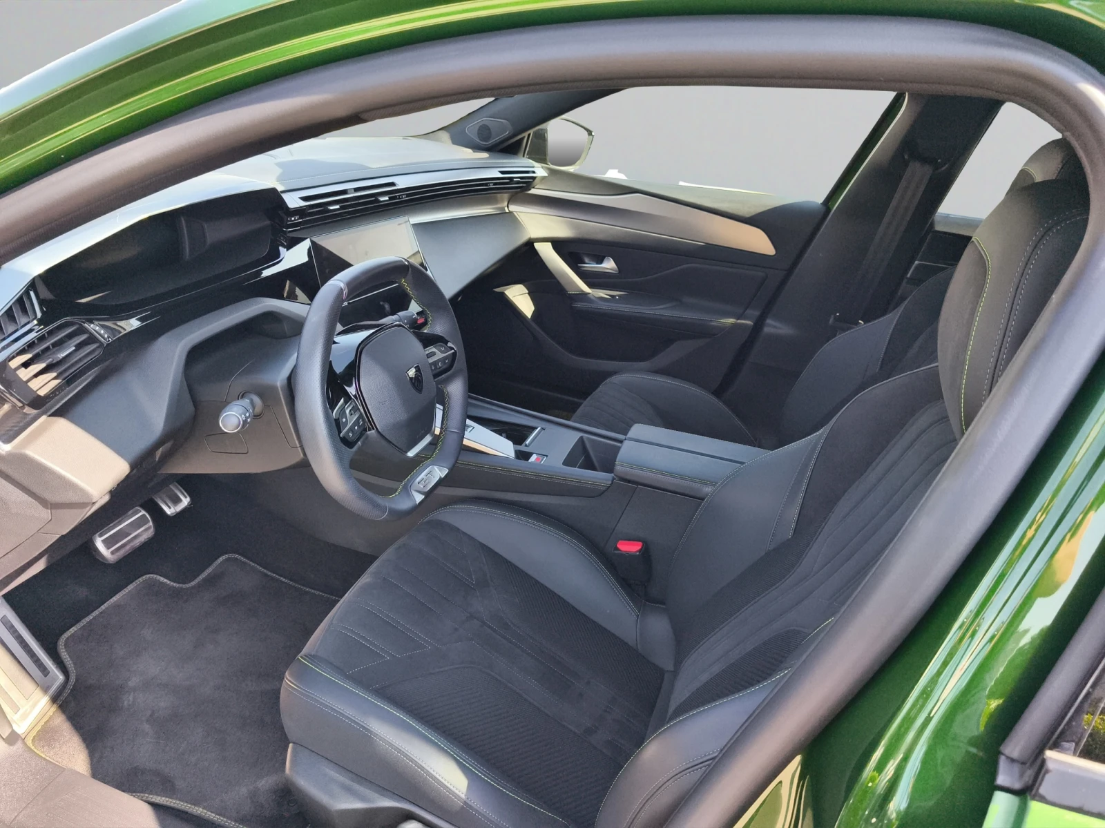 Peugeot 308 GT 1, 6 Plug-in HY 2WD 225 e-EAT8 E6 // 2304057 | Mobile.bg   11