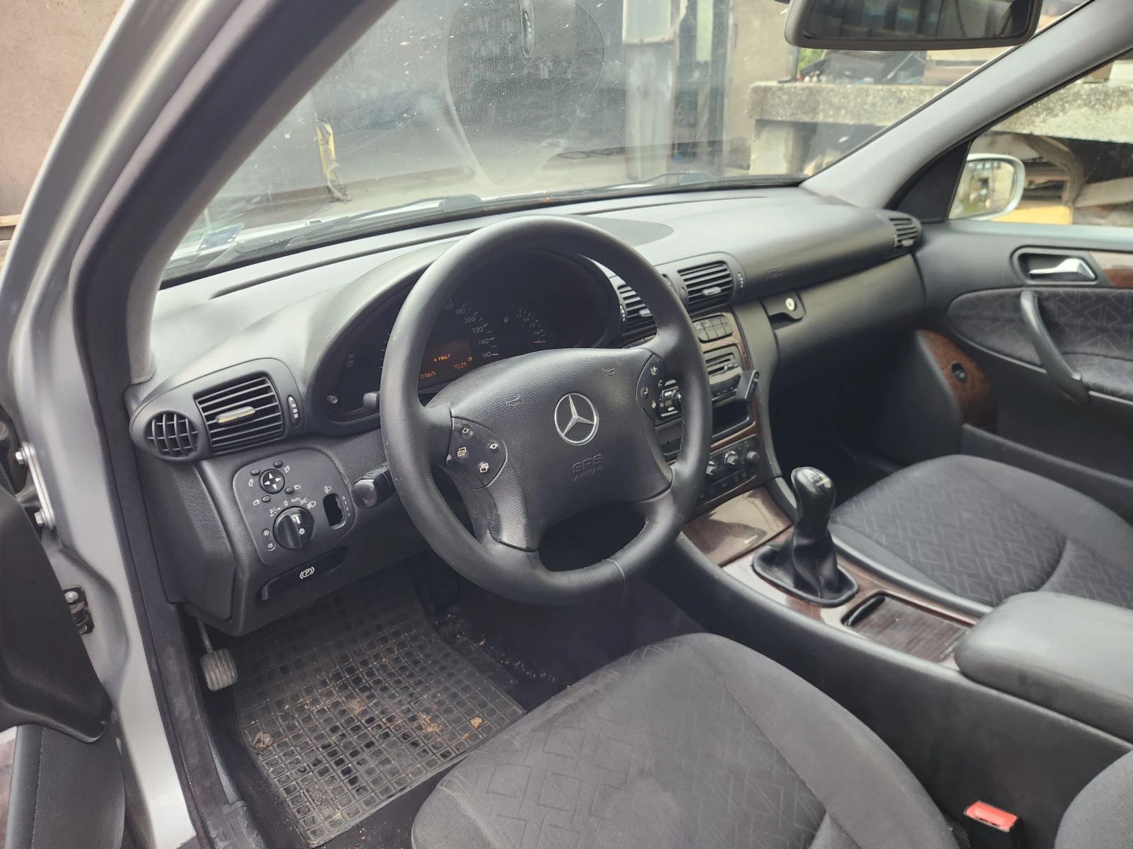 Mercedes-Benz C 220 CDI - изображение 5