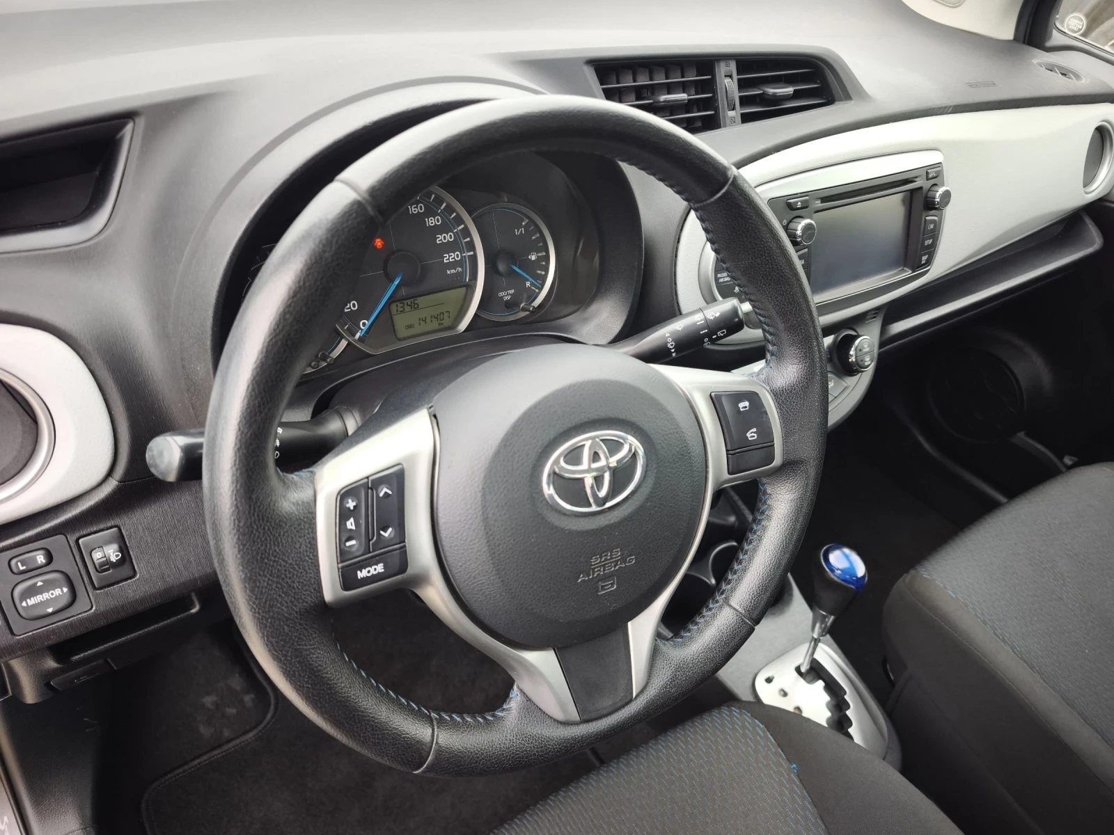 Toyota Yaris 1.5HYBRID FULL SERVICE IN TOYOTA NEW  - изображение 8