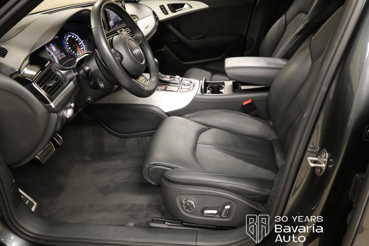 Audi Rs6 4.0 TFSI Quattro, снимка 9 - Автомобили и джипове - 53777965