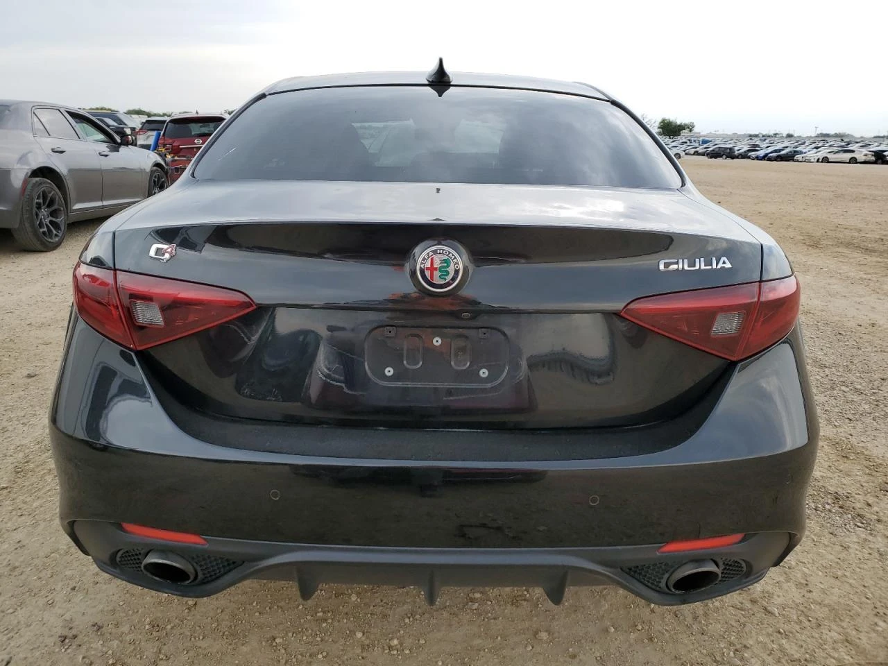 Alfa Romeo Giulia 2018 ALFA ROMEO GIULIA TI Q4, снимка 5 - Автомобили и джипове - 53823632