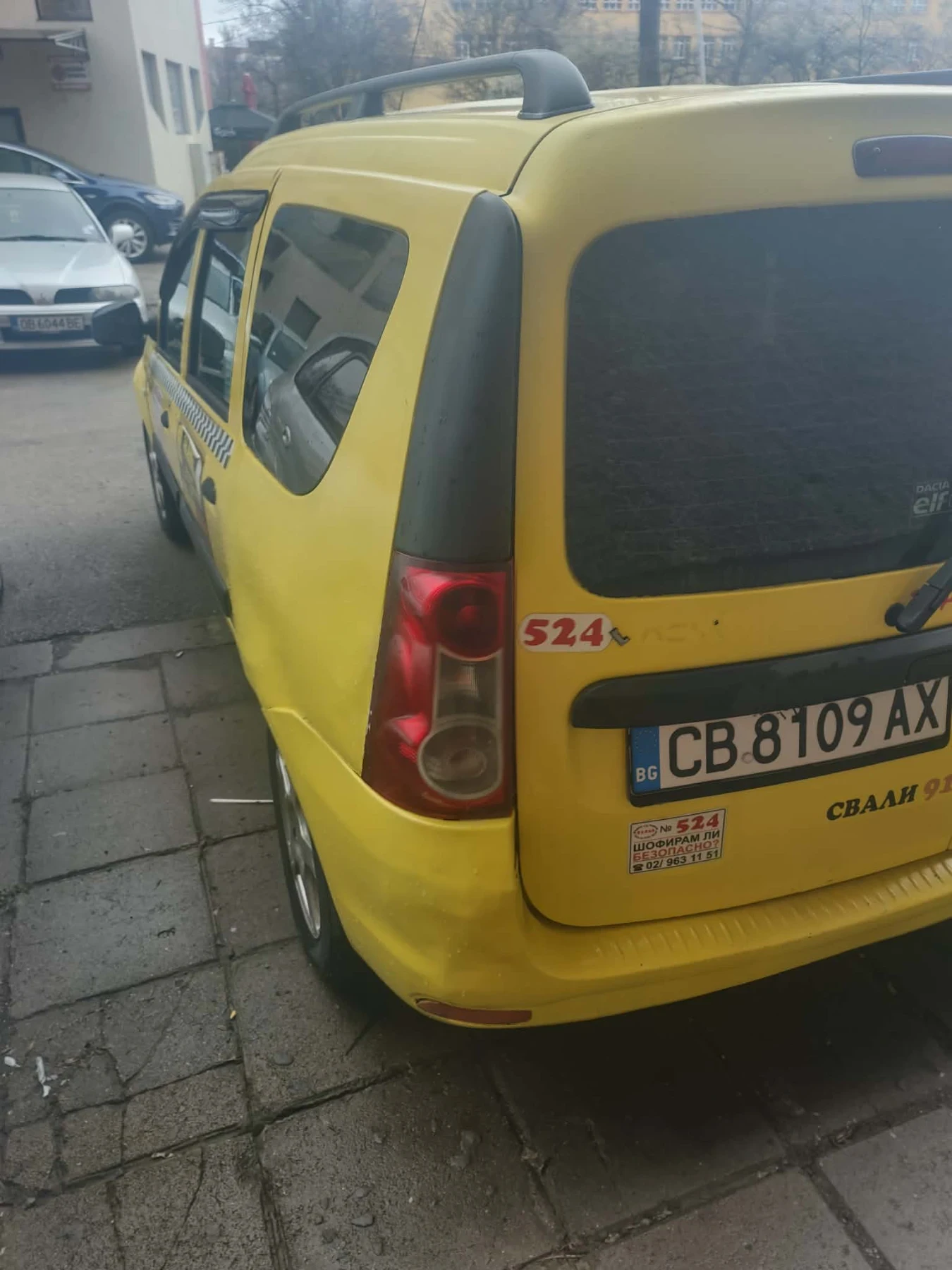 Dacia Logan, снимка 4 - Автомобили и джипове - 54032256