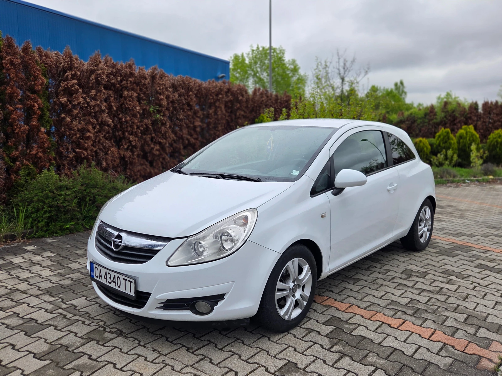 Opel Corsa 1.2i Газов инж. Отлична, снимка 2 - Автомобили и джипове - 54364862