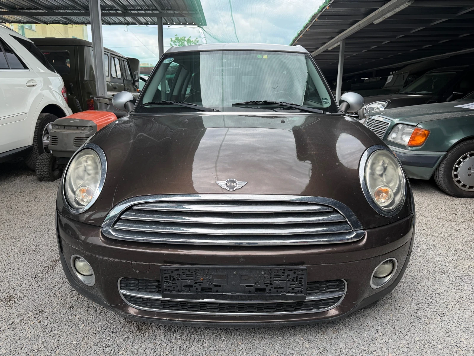 Mini Clubman АВТОМАТ КОЖА 1.6d 109h.p, снимка 2 - Автомобили и джипове - 54389773