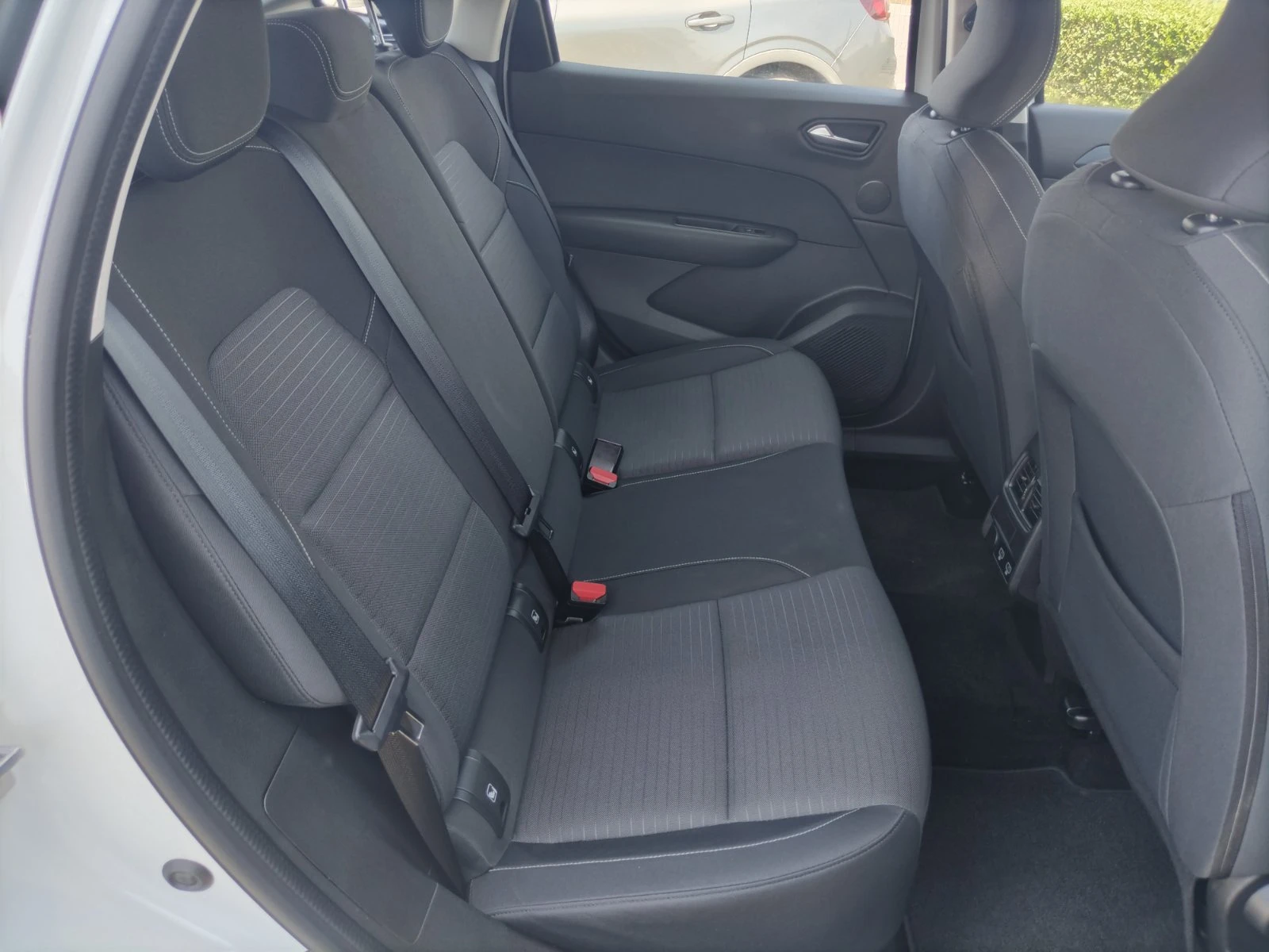 Renault Arkana 1.3Tce/ 140к.с., снимка 17 - Автомобили и джипове - 55086125