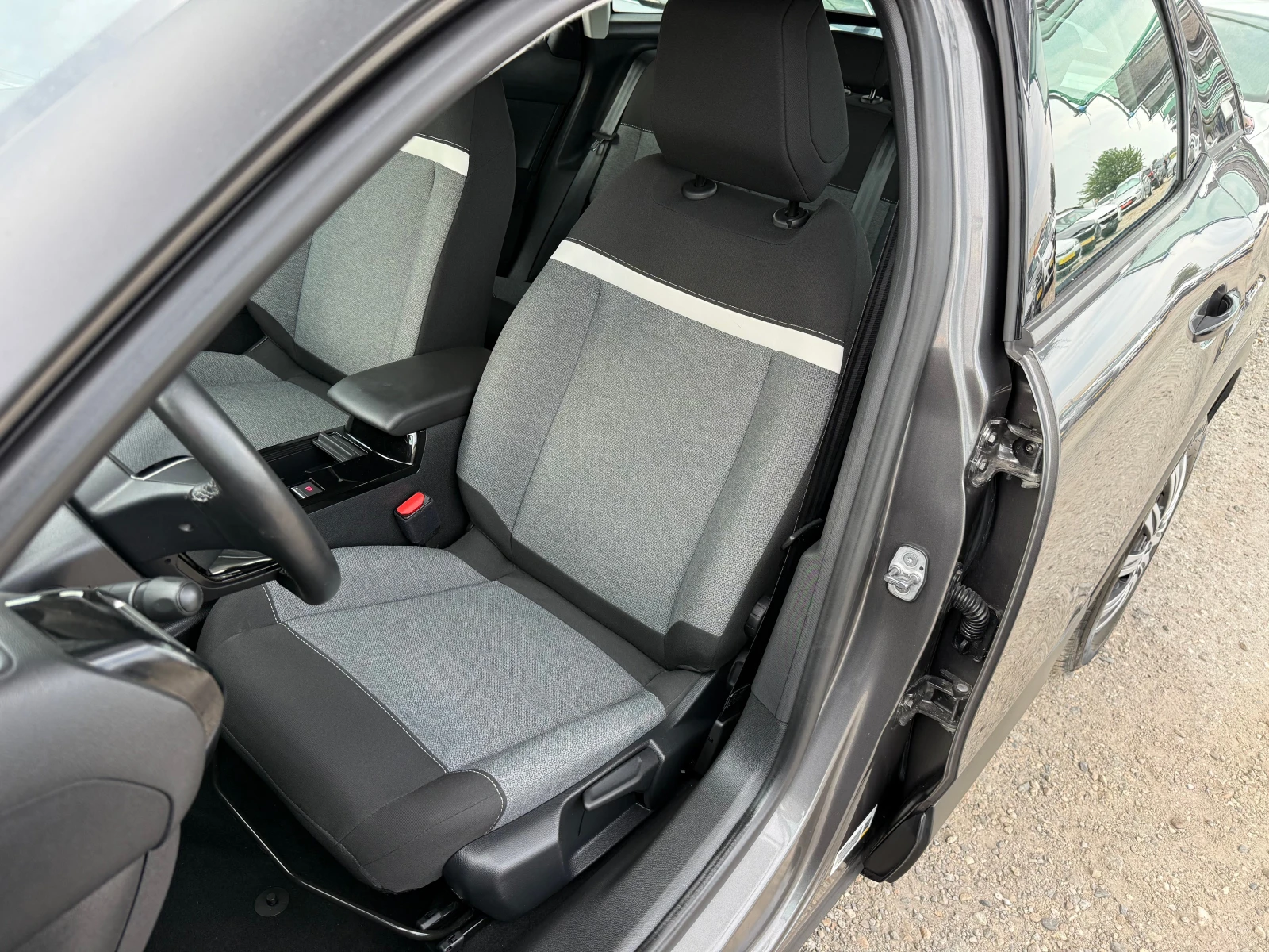 Citroen C4 1.2 vti , снимка 9 - Автомобили и джипове - 55326192