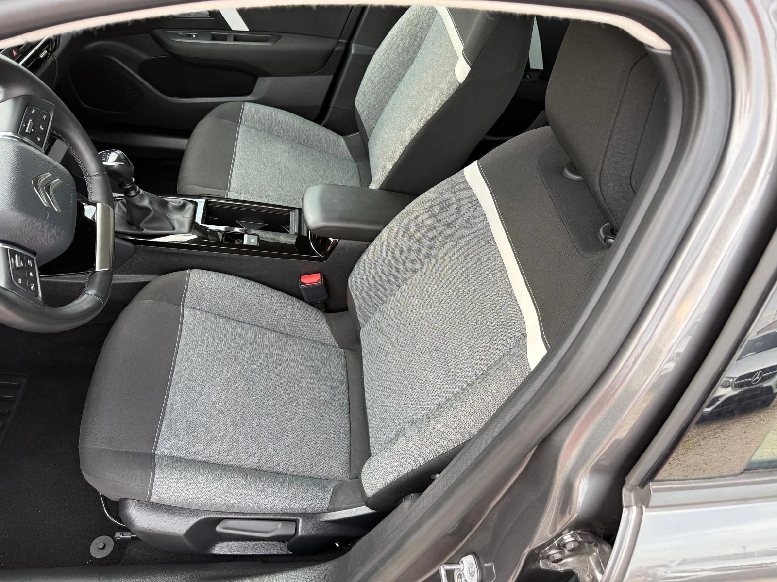 Citroen C4 1.2 vti , снимка 8 - Автомобили и джипове - 55326192