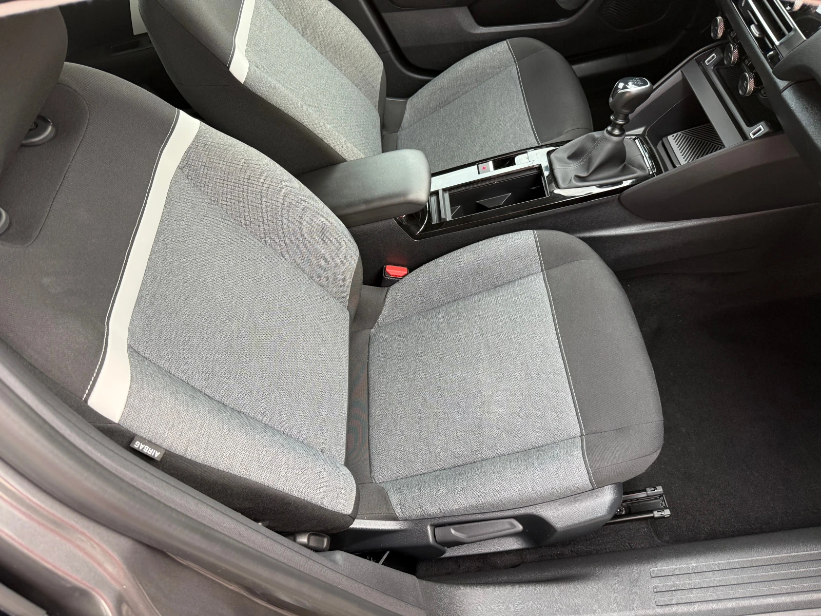 Citroen C4 1.2 vti , снимка 16 - Автомобили и джипове - 55326192