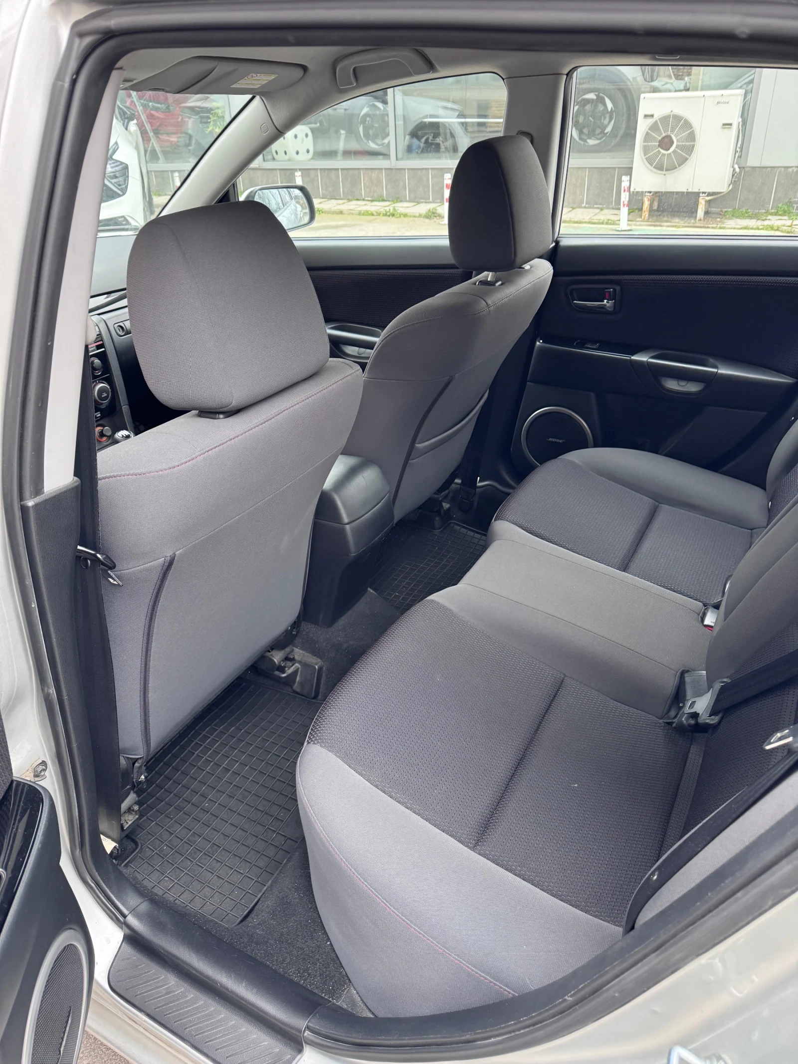 Mazda 3, снимка 2 - Автомобили и джипове - 55517797