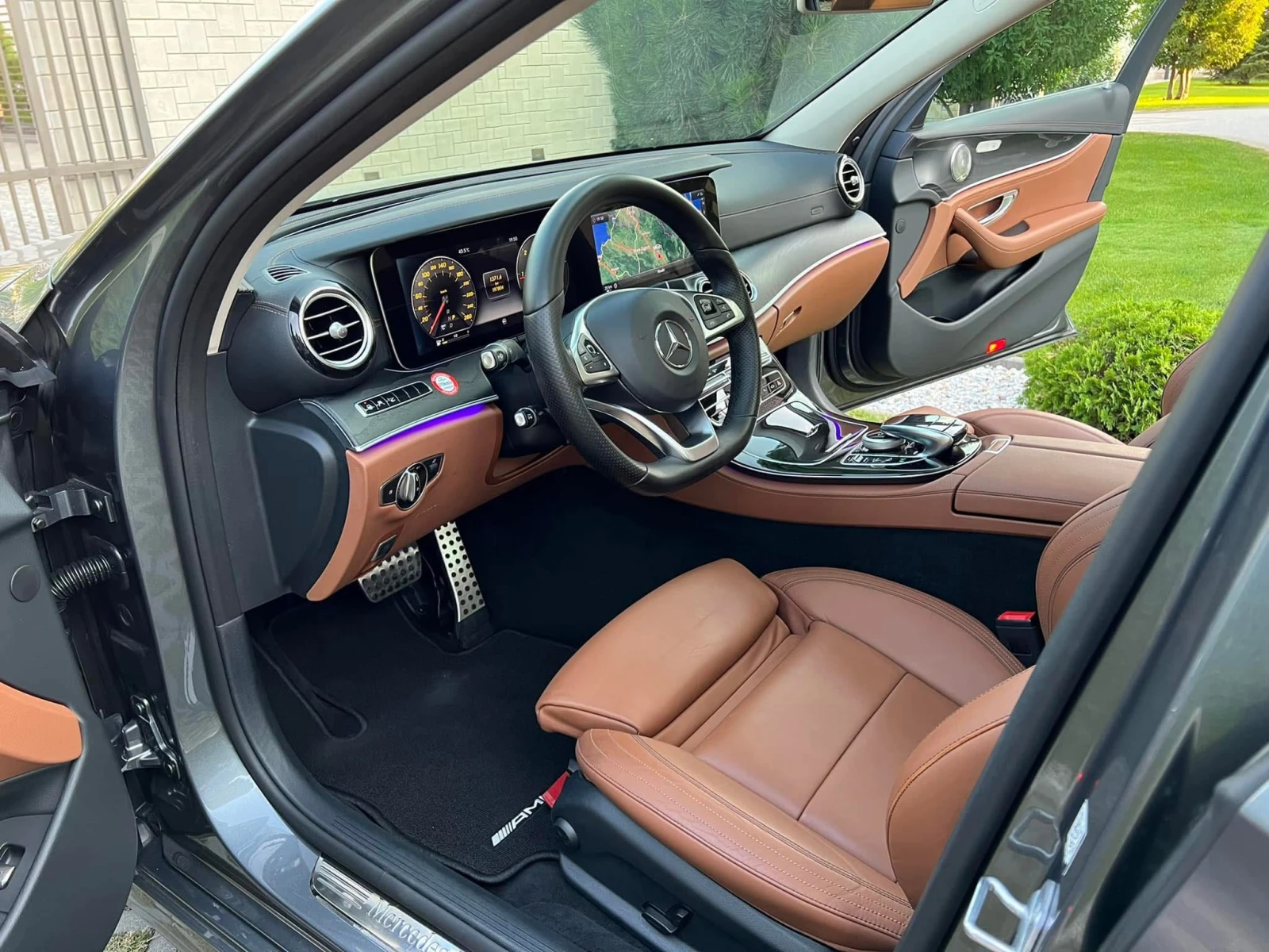 Mercedes-Benz E 220, снимка 6 - Автомобили и джипове - 55618564