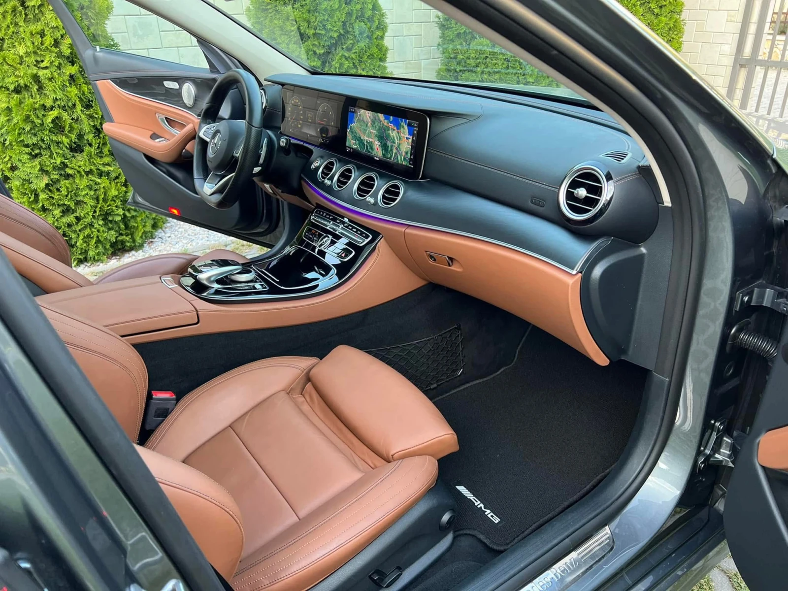 Mercedes-Benz E 220, снимка 9 - Автомобили и джипове - 55618564