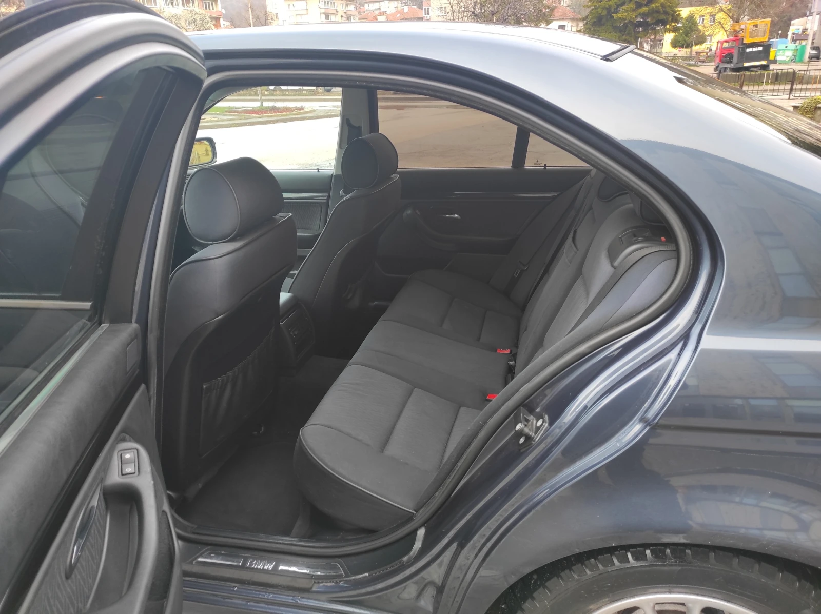 BMW 530 3.0d, снимка 7 - Автомобили и джипове - 56194099
