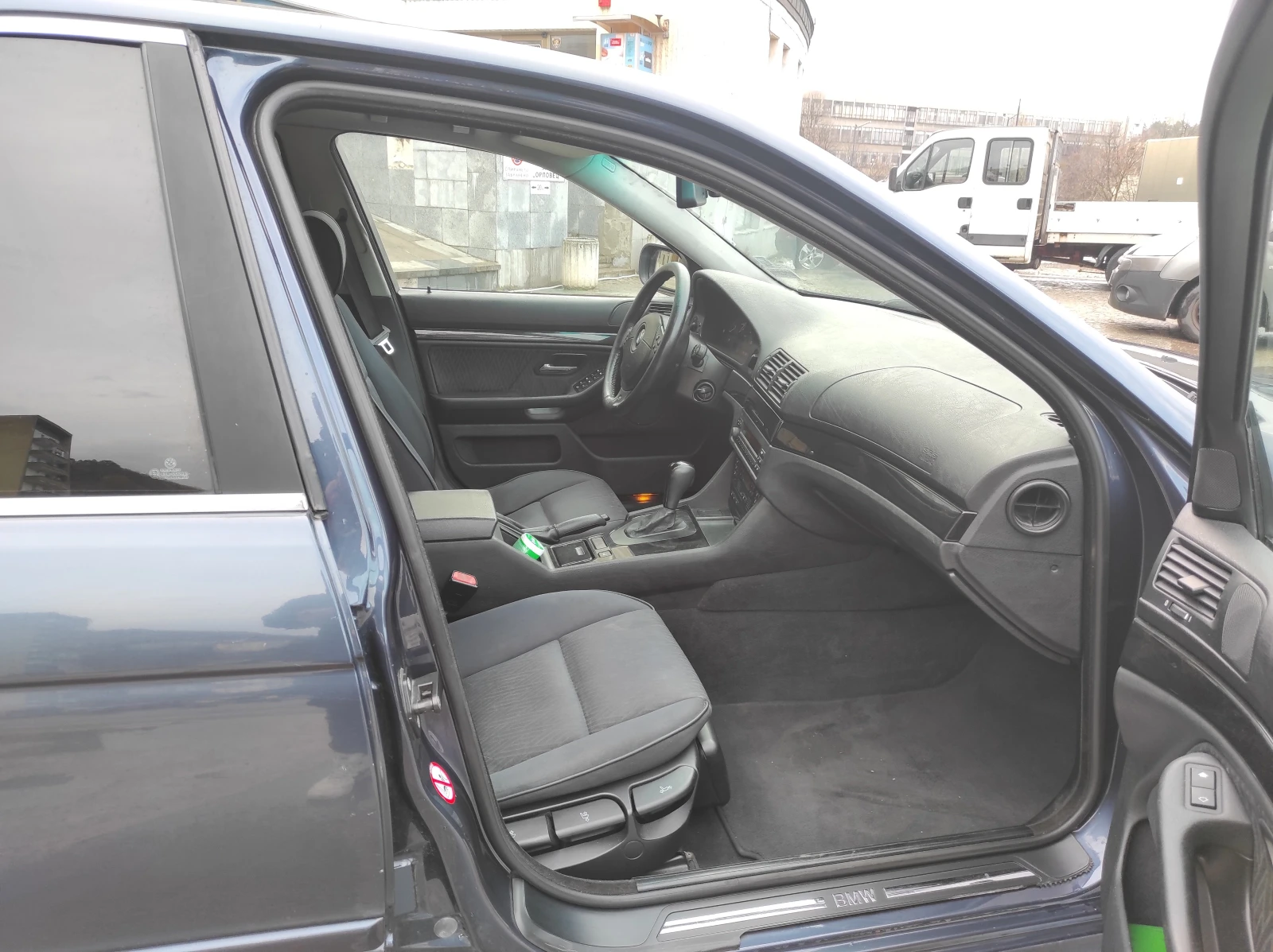BMW 530 3.0d, снимка 9 - Автомобили и джипове - 56194099