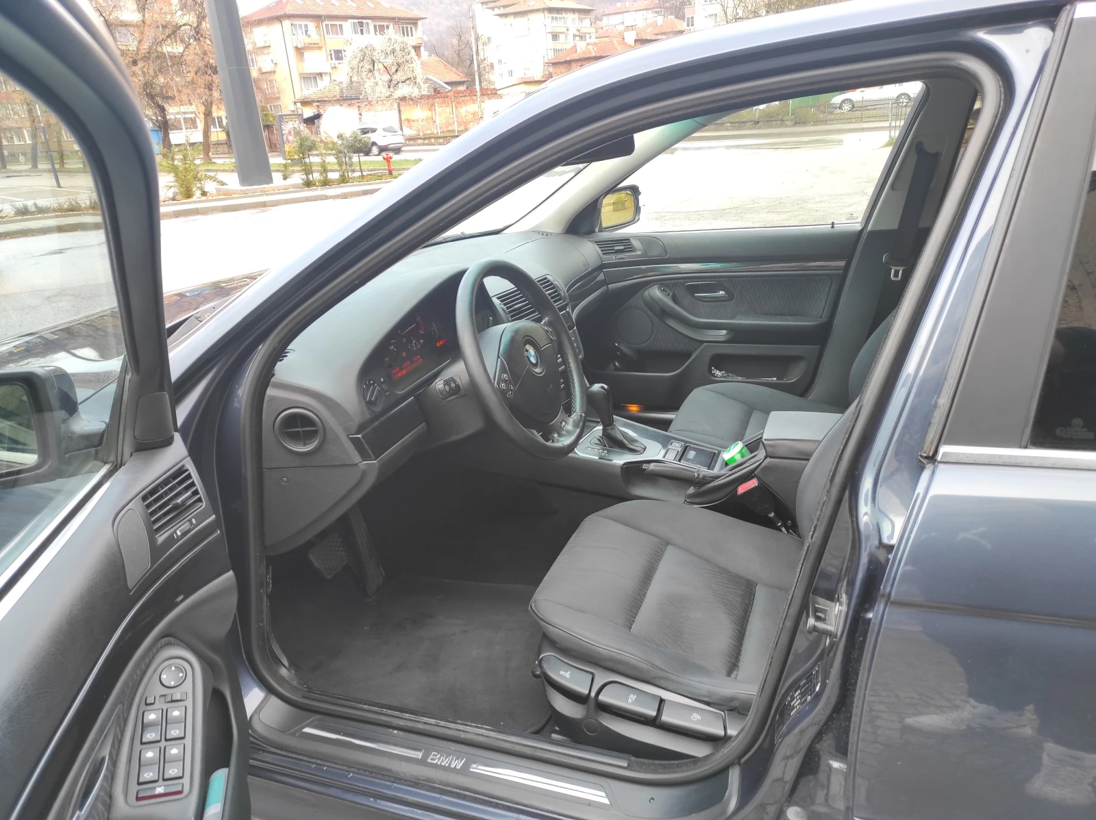 BMW 530 3.0d, снимка 8 - Автомобили и джипове - 56194099