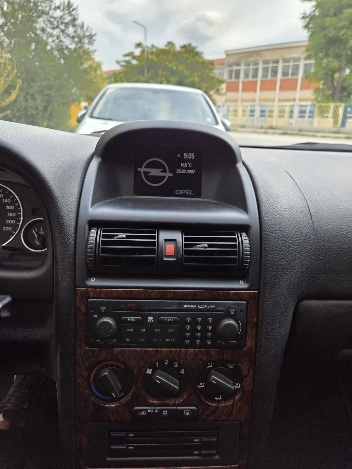 Opel Astra, снимка 9 - Автомобили и джипове - 56466475