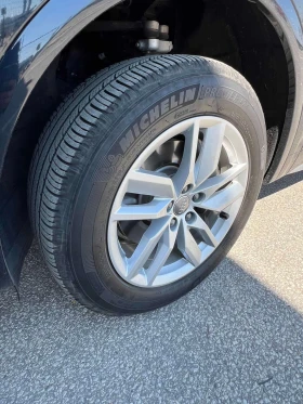 Audi Q5 * Komfort * CARFAX * 2 КЛЮЧА * KEYLESS * ПОДГРЕВИ, снимка 7