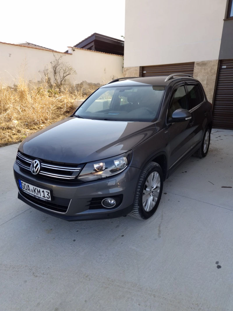 VW Tiguan 2.0D ВЕЧЕ Е С БЪЛГАРСКИ НОМЕРА , снимка 2 - Автомобили и джипове - 49138270