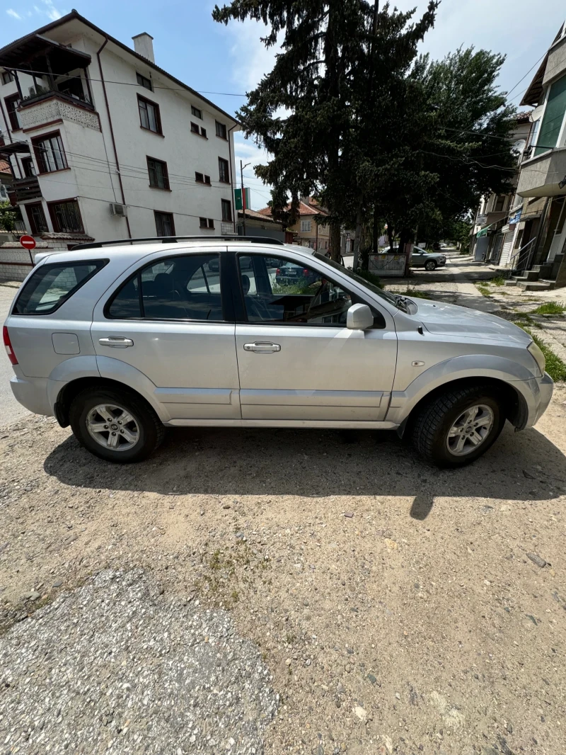 Kia Sorento, снимка 3 - Автомобили и джипове - 49395236