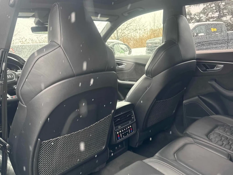 Audi RSQ8 2022 * 4.0 TFSI * CARFAX * ОТ ПРЕДСТАВИТЕЛСТВО, снимка 11 - Автомобили и джипове - 53198835