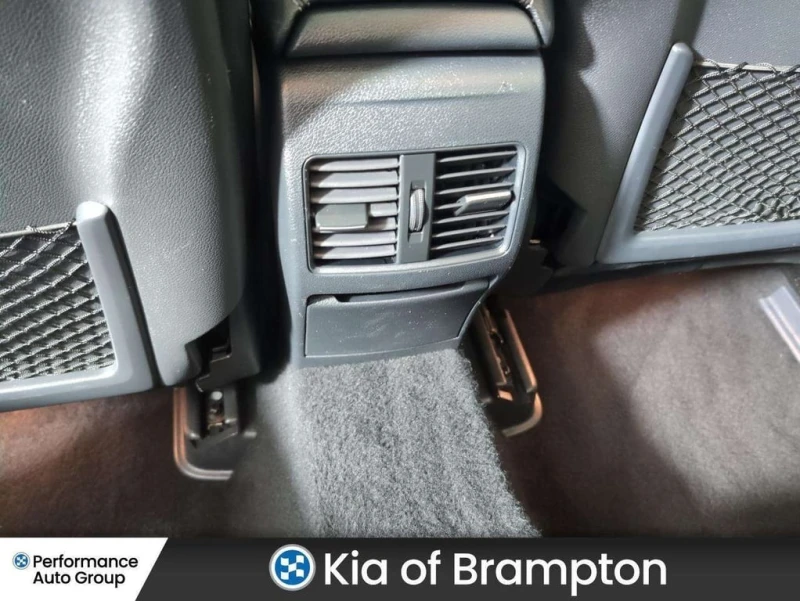 Mercedes-Benz GLA * GLA250 4 MATIC * CARFAX * ЦЕНА ДО БГ, снимка 13 - Автомобили и джипове - 53404373