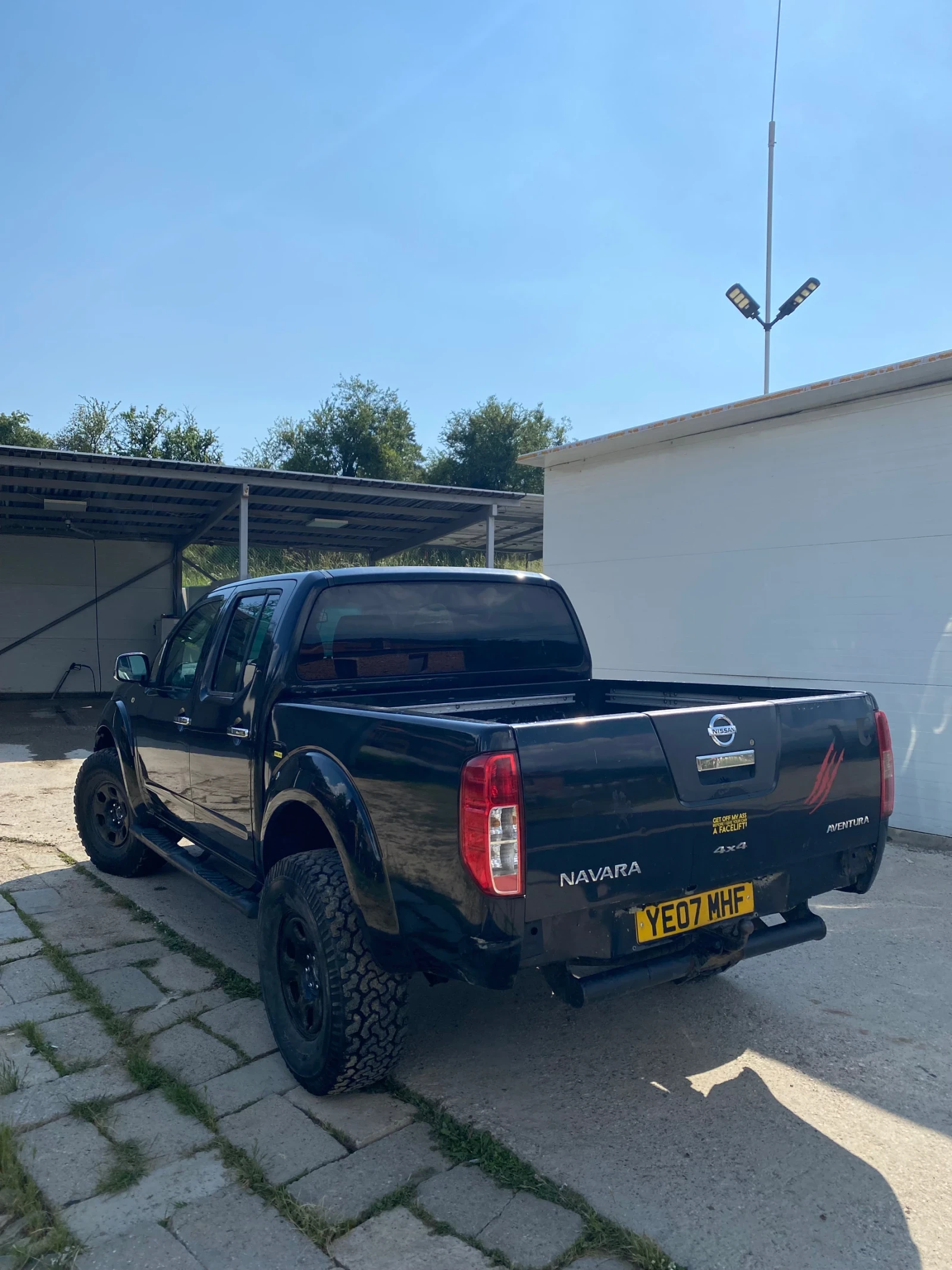 Nissan Navara Aventura - изображение 7