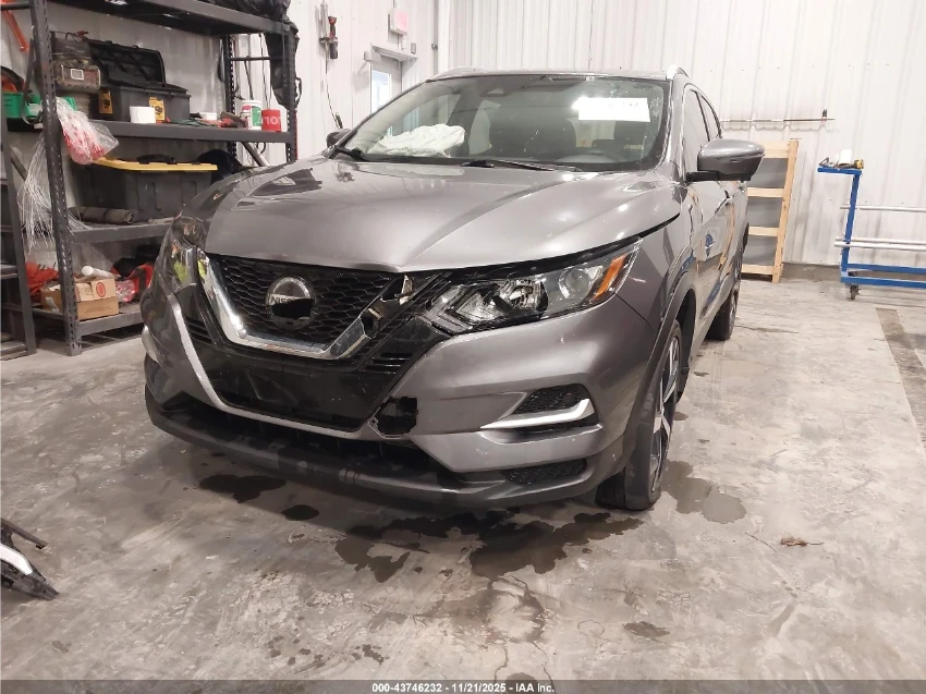 Nissan Rogue SL AWD XTRONIC CVT - изображение 8