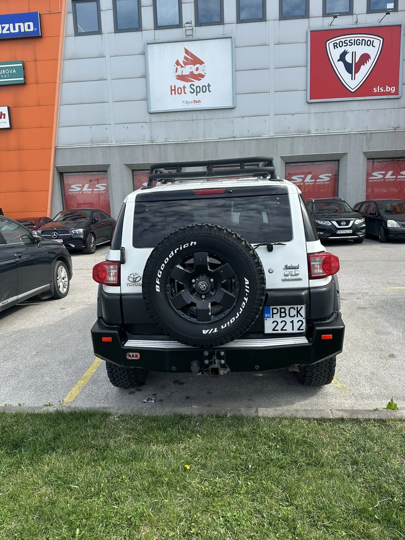 Toyota Fj cruiser, снимка 4 - Автомобили и джипове - 54042629