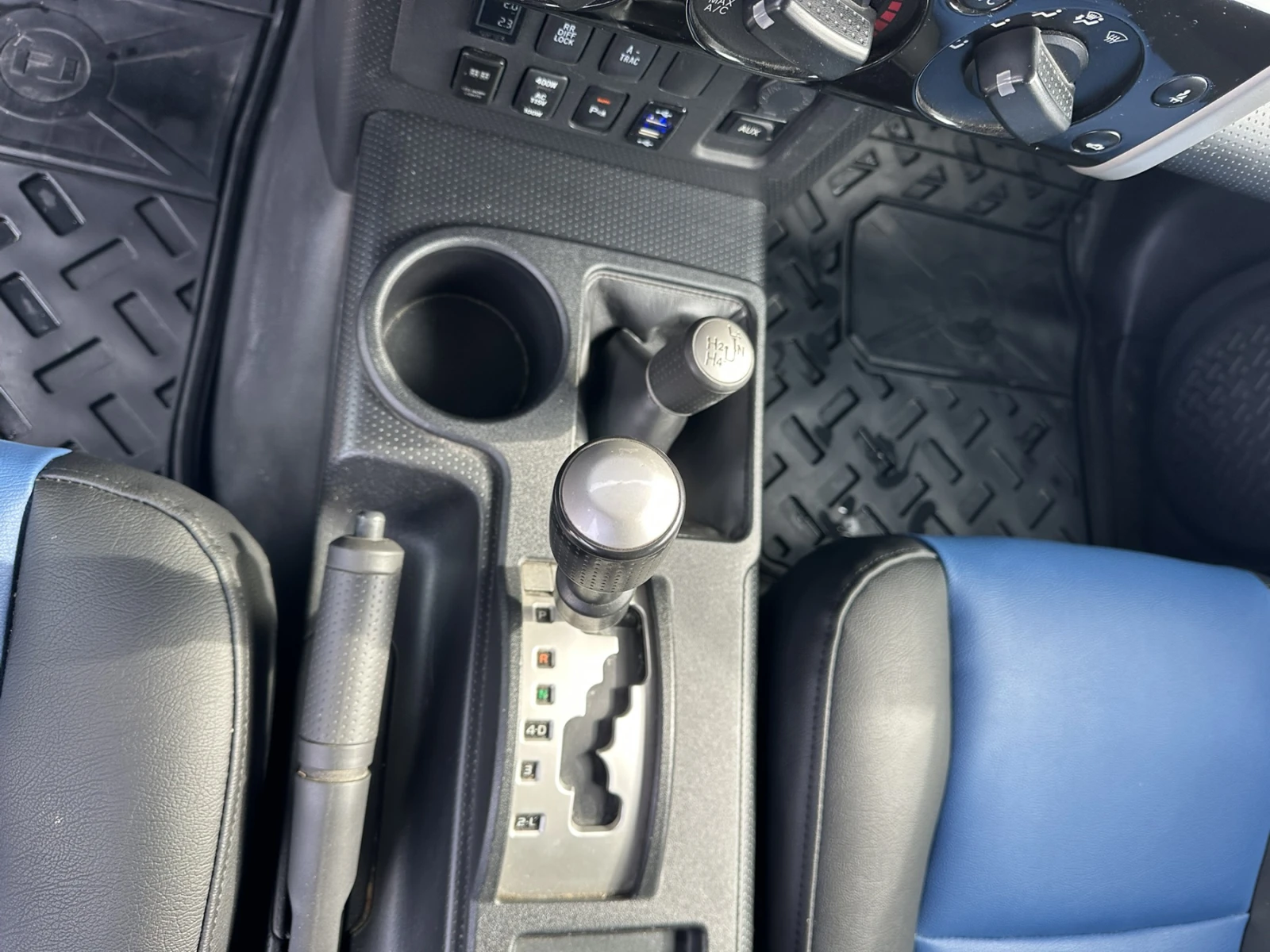 Toyota Fj cruiser, снимка 10 - Автомобили и джипове - 54042629