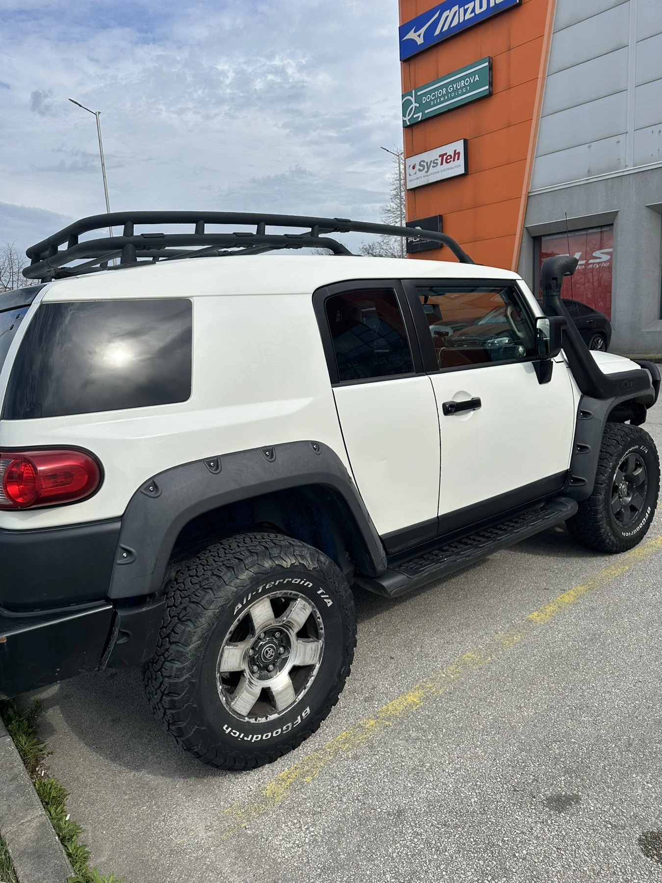 Toyota Fj cruiser, снимка 5 - Автомобили и джипове - 54042629