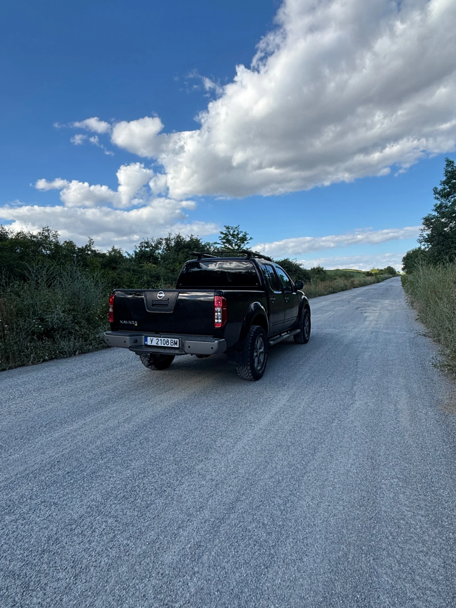 Nissan Navara 2.5, снимка 4 - Автомобили и джипове - 54974590