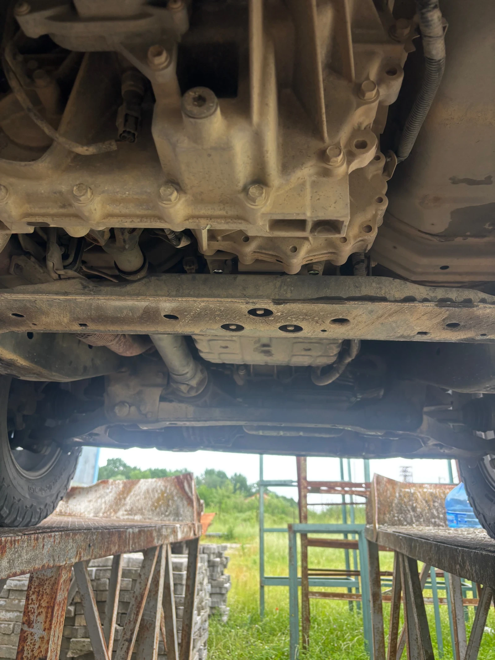 Nissan Navara 2.5, снимка 15 - Автомобили и джипове - 54974590
